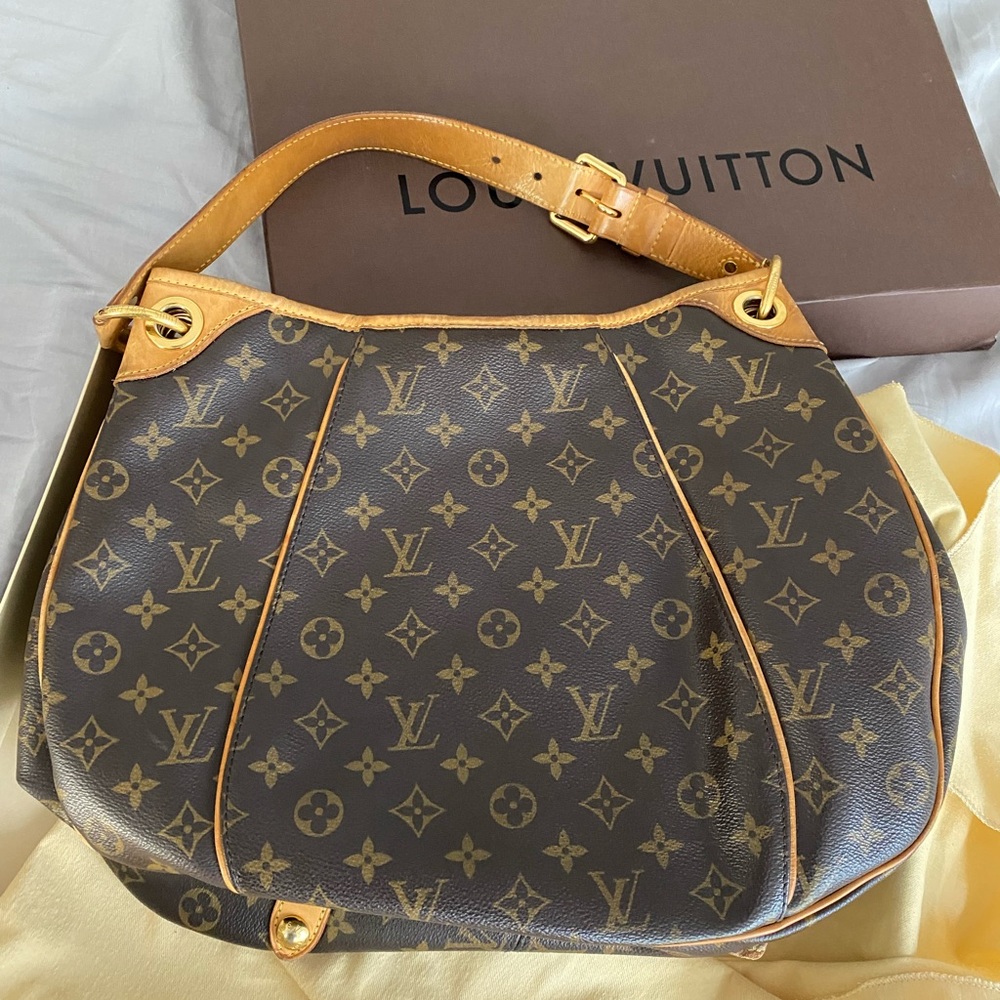 LOUIS VUITTON Monogram Galliera PM - Picture 4 of 16
